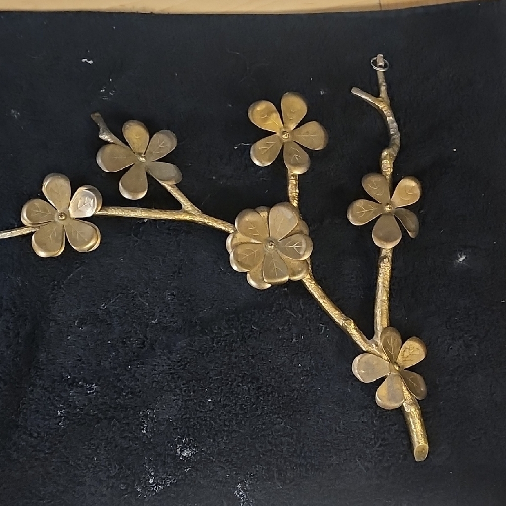 Gold Floral Hair Accessory